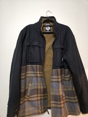 Burton Men's Black & Brown Plaid Sherpa-Lined Jacket